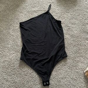 Express one shoulder bodysuit - M